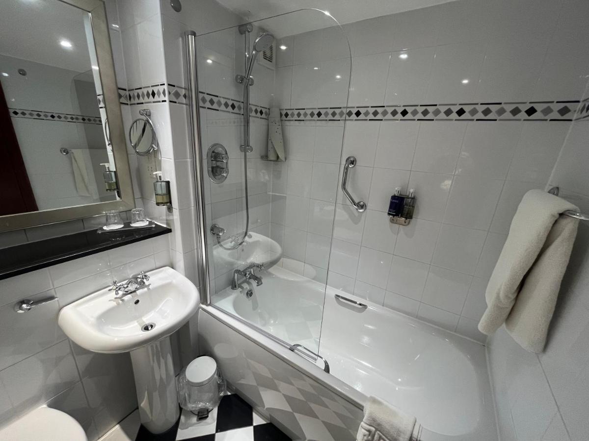 Macdonald Tickled Trout Hotel Preston (Lancashire)